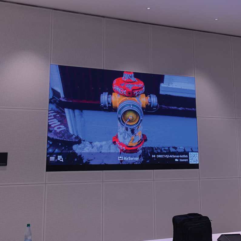 Що робить світлодіодні екрани найкращим вибором для сучасних візуальних дисплеїв?